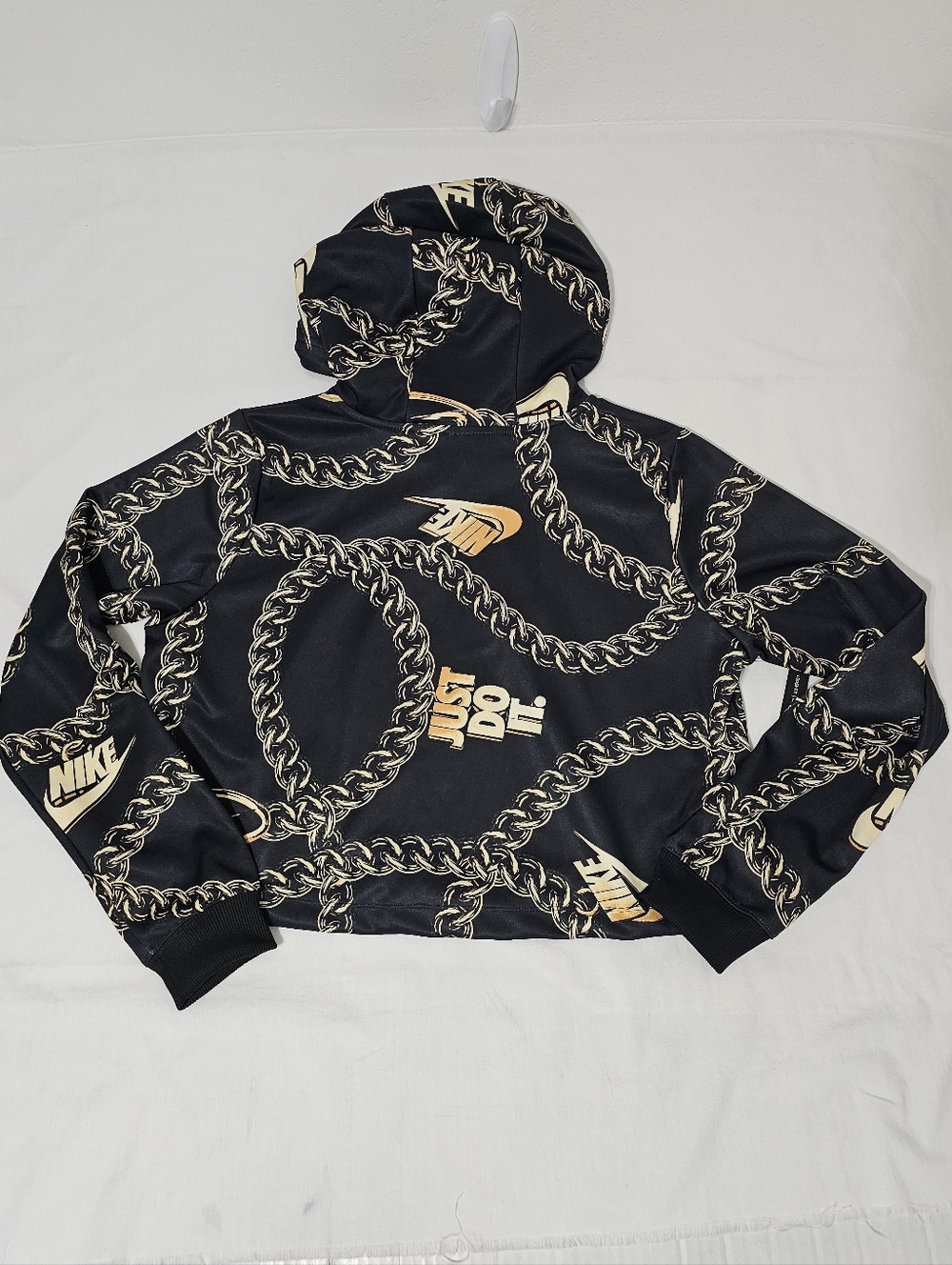 Nike Just Do It Chain Print Cropped Hoodie NWT Women’s M Black Gold Loose Fit - Picture 5 of 9